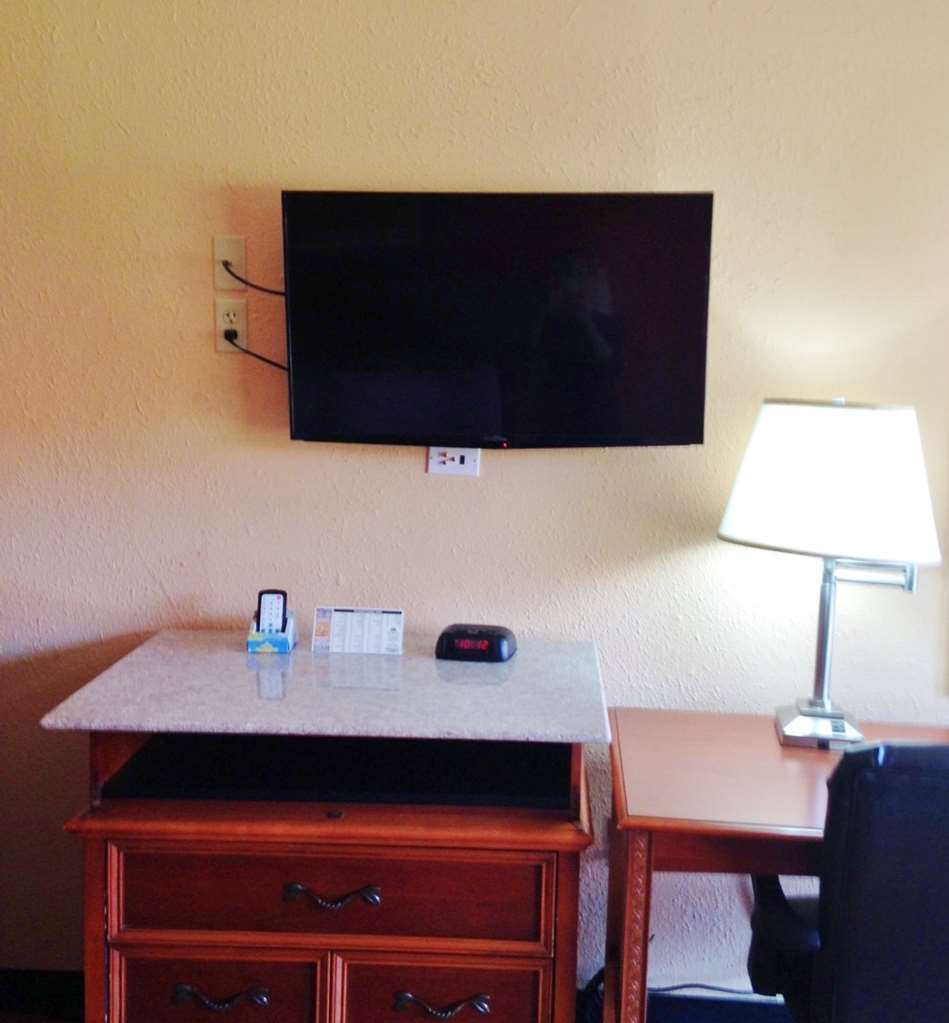 Americas Best Value Inn Forest Habitación foto